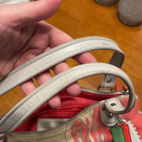 Authentic Coach handbag - Picture 6 of 8